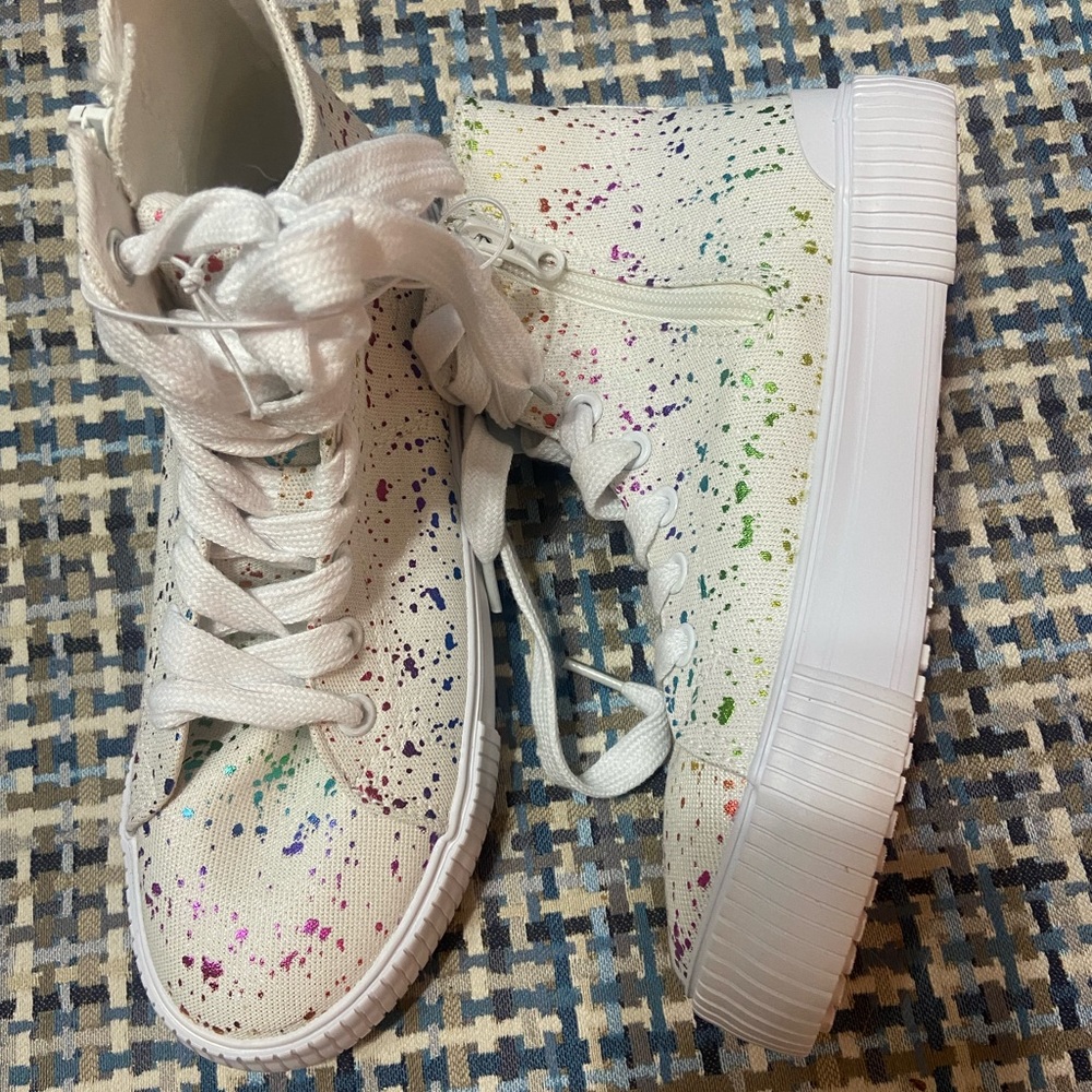 Cat & Jack girls high top sneakers.  New with tags. Size 2.